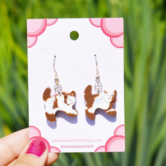 Brown and White Cat Dangle Earrings - Picture 1 of 4
